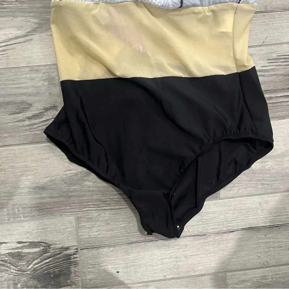 NWT Penbrooke Tankini Swimsuit Modest Size 24W Tropical - Picture 3 of 8